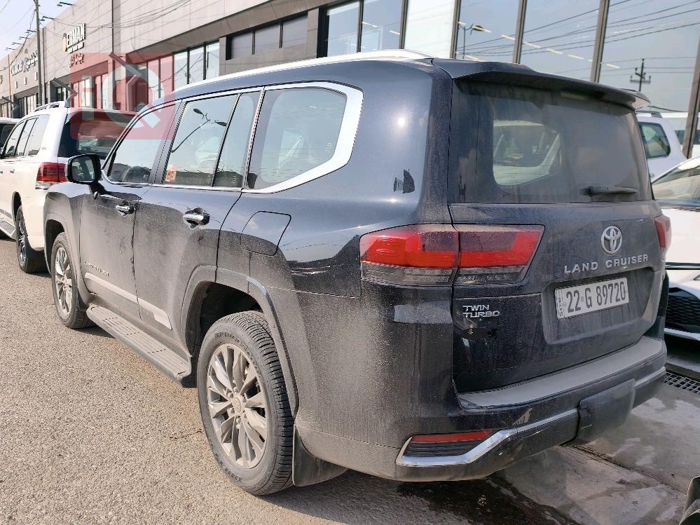 تويوتا لاندكروزر